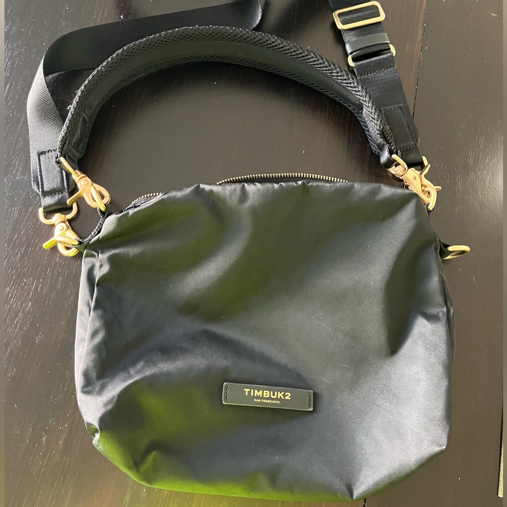 Timbuk2 purse/bag black.